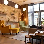 Passage - Spacious In Historic Centre