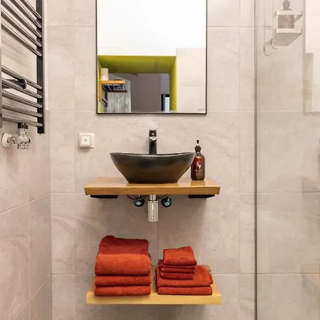 Passage - Spacious In Historic Centre Apartamento