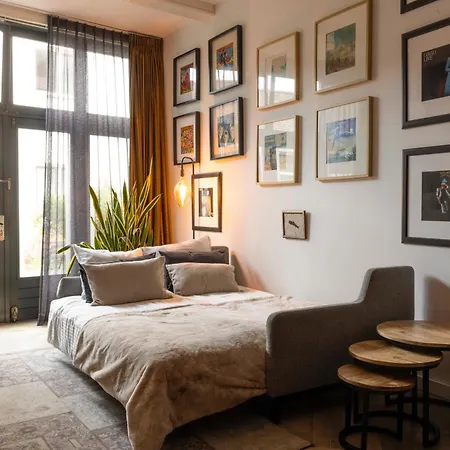 아파트 Passage - Spacious In Historic Centre